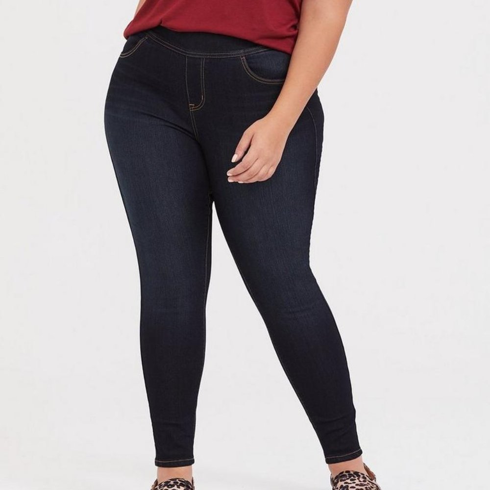 Torrid Lean Jean Size 2R (18/20)